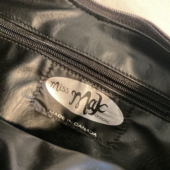 Miss Mak Couture designs hobo snakeskin tassel bag - Picture 8 of 16